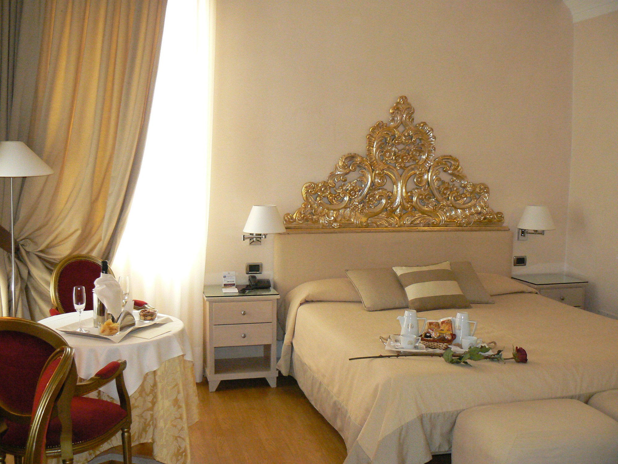 Hotel Liassidi Palace Venezia Rom bilde
